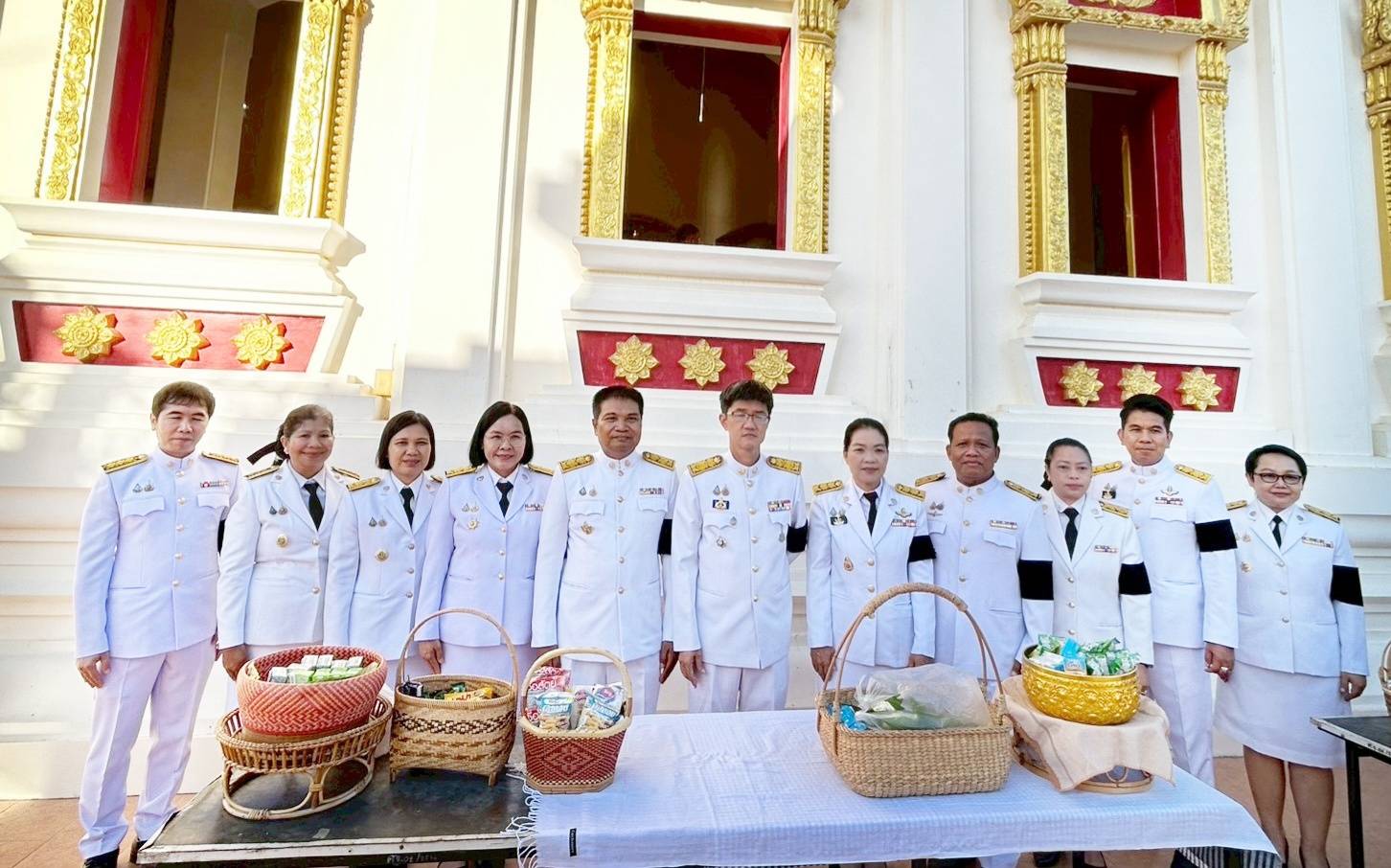 title - ส.ป.ก.ยโสธร ร่วมงานพิธีทางศาสนา ถวายเป็นพระกุศล แด่สมเด็จพระเจ้าลูกเธอ  เจ้าฟ้าพัชรกิติยาภา นเรนทิราเทพยวดี กรมหลวงราชริณีสิริพัชร มหาวัชราชธิดา  ในวาระครบ 15 วัน (ปัณรสมวาร) ณ พระอุโบสถ วัดศรีธรรมมาราม (พระอารามหลวง)